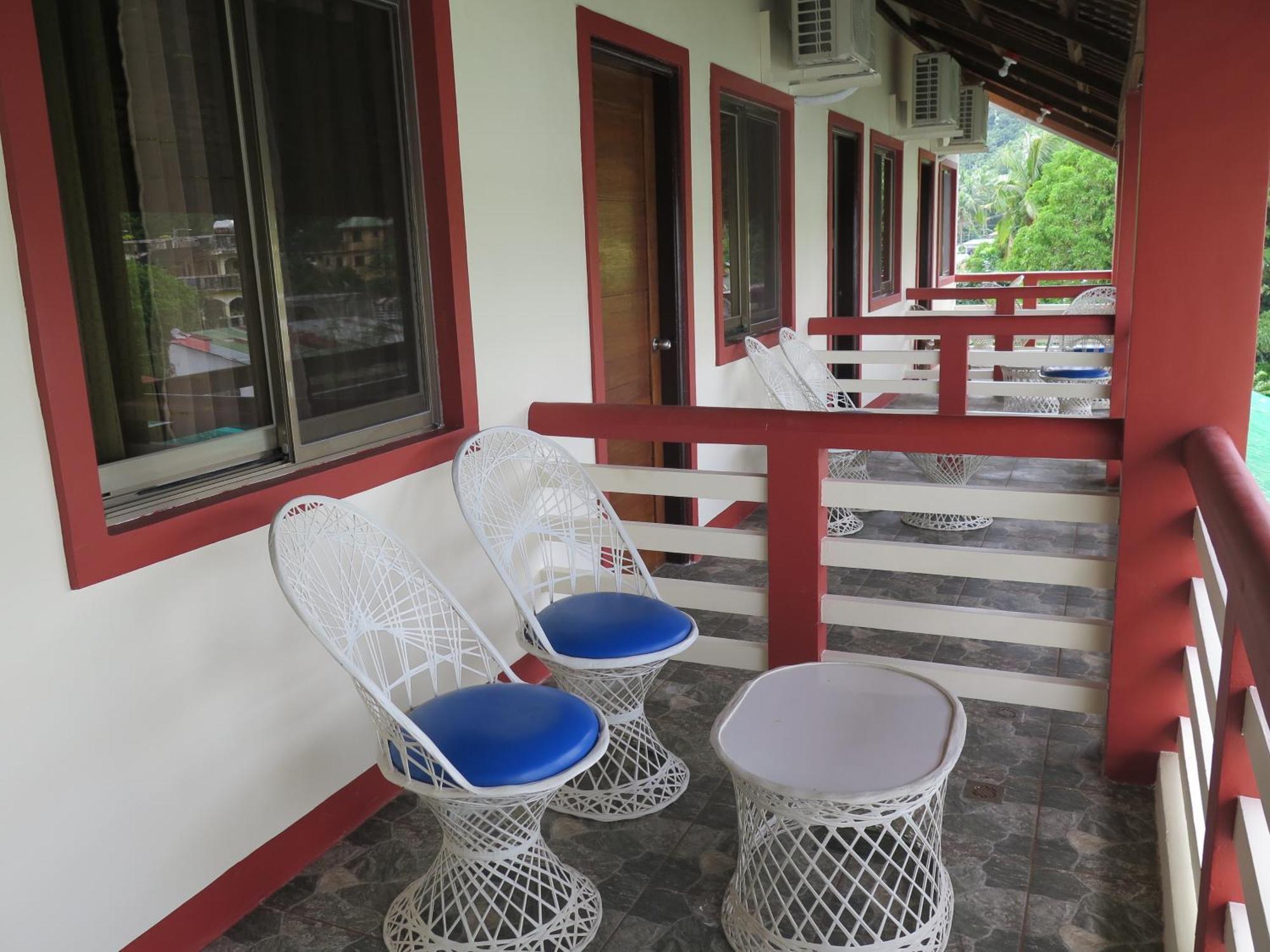 Badladz Beach And Dive Resort Puerto Galera Habitación foto